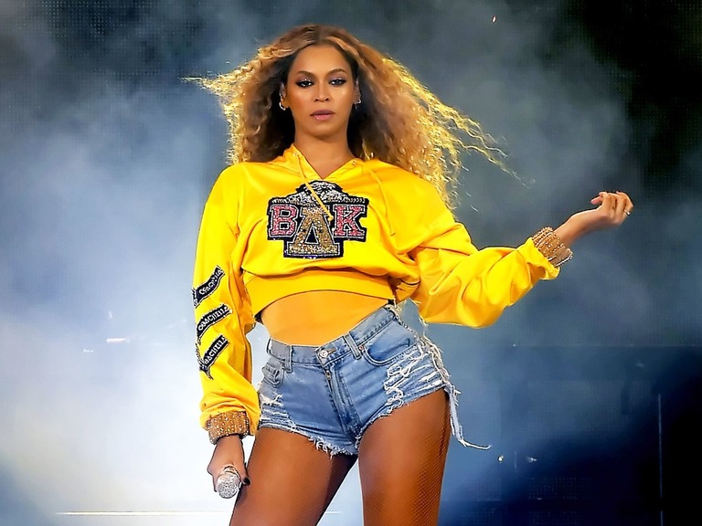BEYONCÉ – Homecoming