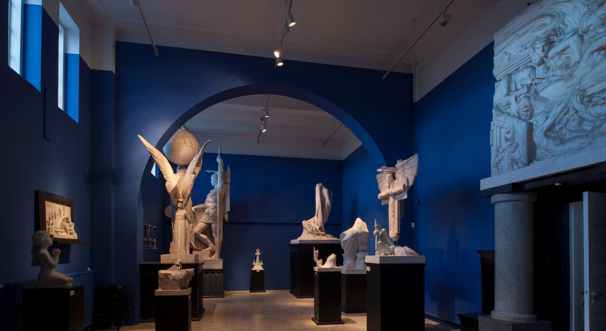 Specialist-led Tour of Spirit and Materiality
