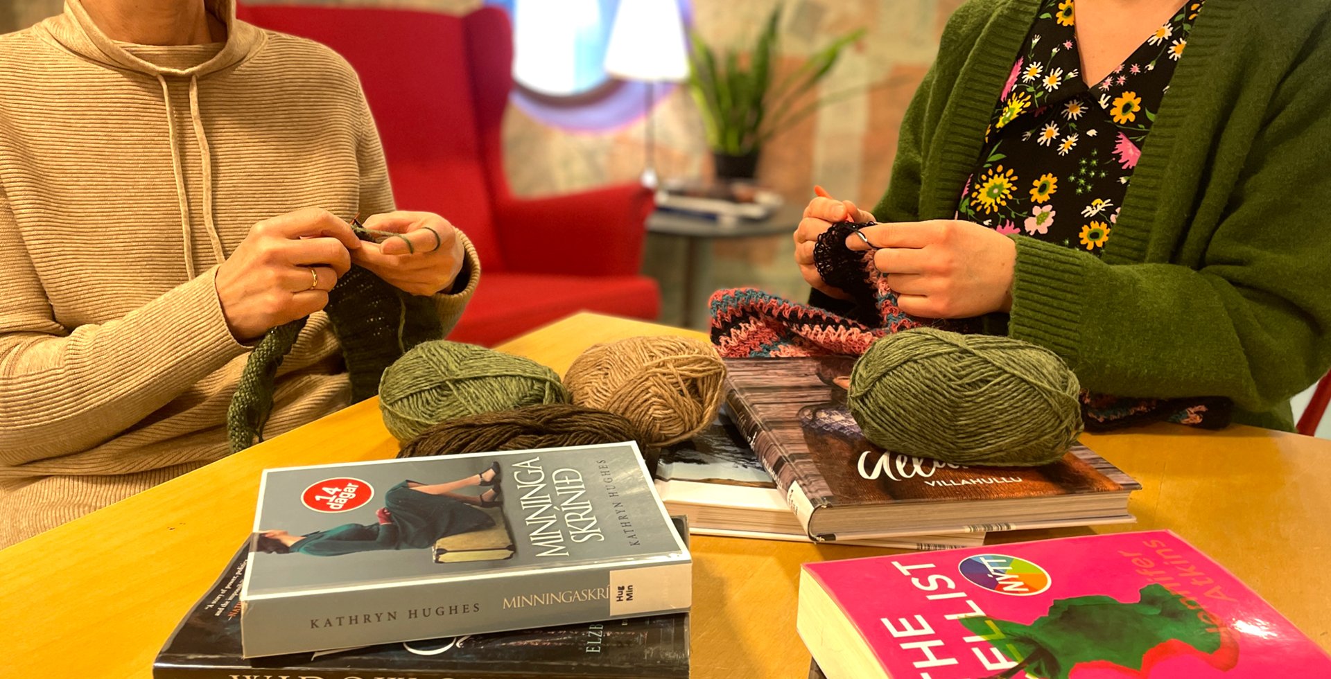 Handicrafts & Book Chat in Grófin